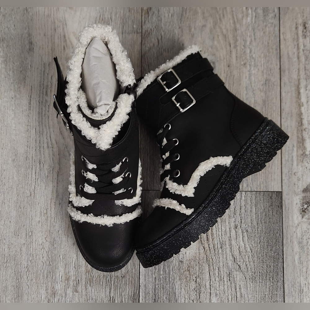Portland Company Little Girl Blaze Faux Fur Trim Combat Boot